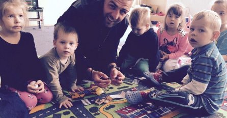 Fudbaler velikog srca: Vedad Ibišević posjetio vrtić u Potočarima