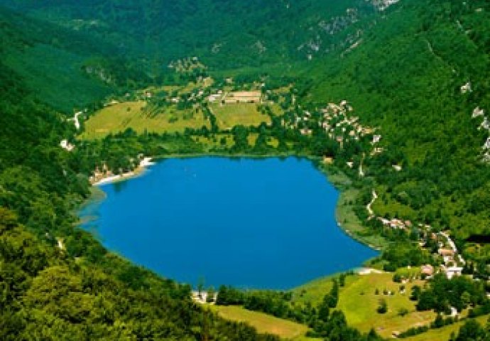 Boračko Lake