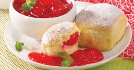 Buhtle s džemom od trešanja 