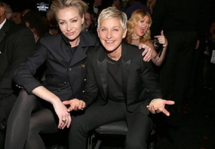 Bili su na korak do savršene fotografije, a onda su im oni upali u kadar!