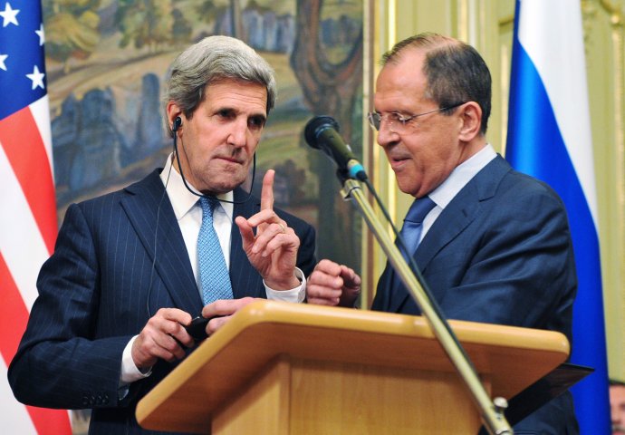 Lavrov i Kerry razgovarali o krizi u Siriji i Ukrajini 