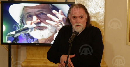 Šerbedžiji uručen "Zlatni lovorov vijenac" za doprinos razvoju teatarske umjetnosti