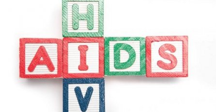 Pogledajte kako virus SIDE napada organizam (VIDEO)