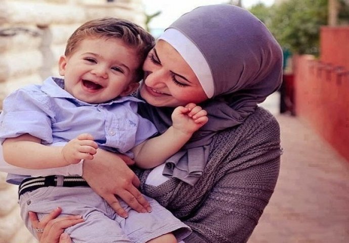 Niko ne zna kao majka ni da voli, ni da brine: Poučne izreke o ljubavi prema majci