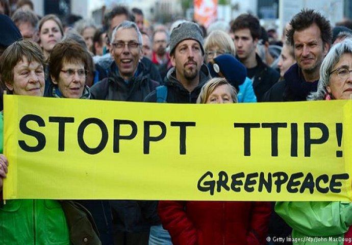 Stotine hiljada ljudi u Berlinu protestovalo protiv sporazuma TTIP i CETA