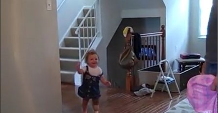 (VIDEO) Napravila je prve korake sa protezom:  Njena reakcija će vas oduševiti!  