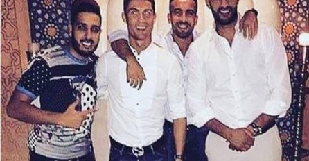 Cristiano Ronaldo u džamiji: ''Islam je vjera tolerancije''