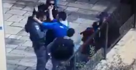 Palestinac nožem napao devet izraelskih vojnika (VIDEO)