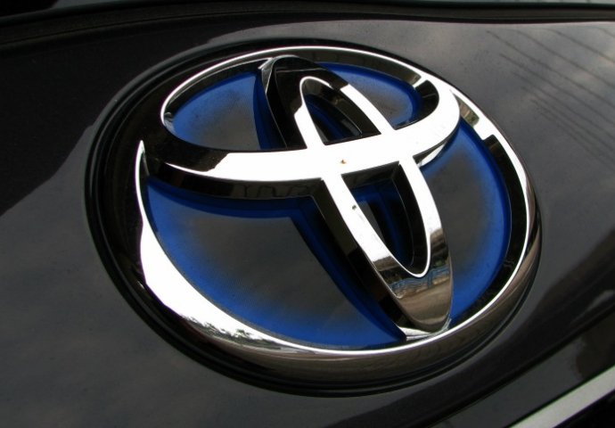 Toyota: Do 2050. žele skoro ukinuti vozila na benzin i naftu