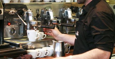 Kafu koju on napravi niko ne može da odbije (VIDEO)