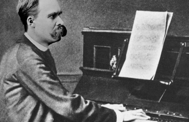 nietzsche-piano