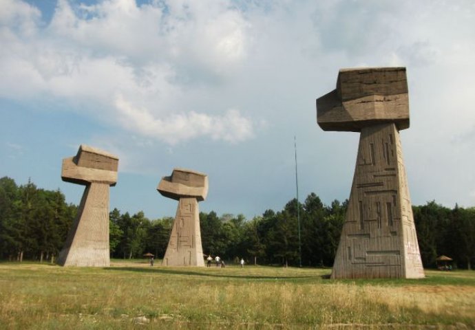 Spomenici NOR-a (FOTO)