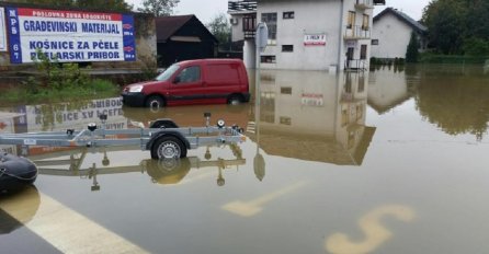 Vanredno stanje u Hrvatskoj: Preko 850 klizišta, velike materijalne štete...