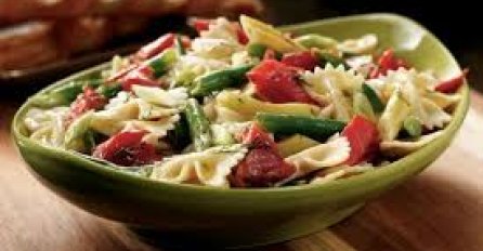 Salata sa tunom i tjesteninom