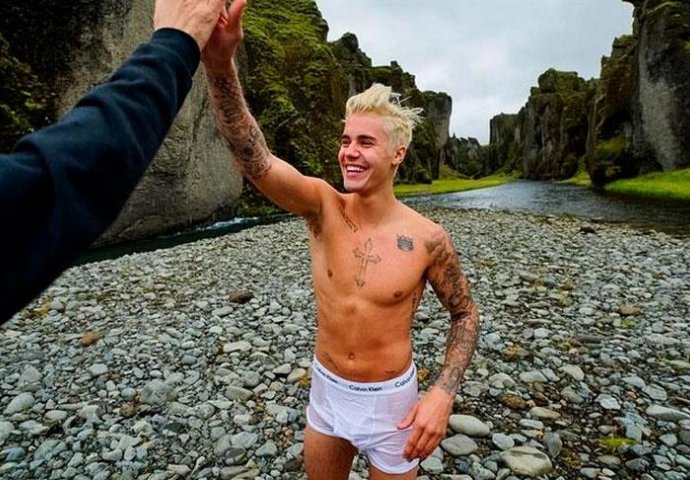 Bieber progovorio o golišavim fotkama: "Osjećao sam se povrijeđeno..."