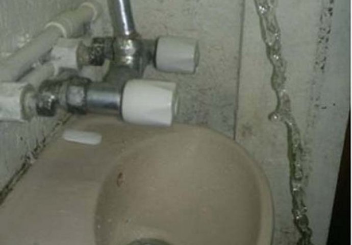 Pokušali su da sami odrade posao, a onda su se propisno obrukali