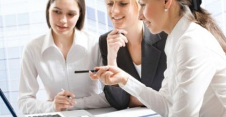 Ovo je 5 tema o kojima ni slučajno ne smijete pričati sa kolegama na poslu