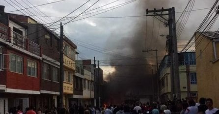 Bogota: Avion pao na pekaru, poginulo pet osoba (FOTO) (VIDEO)