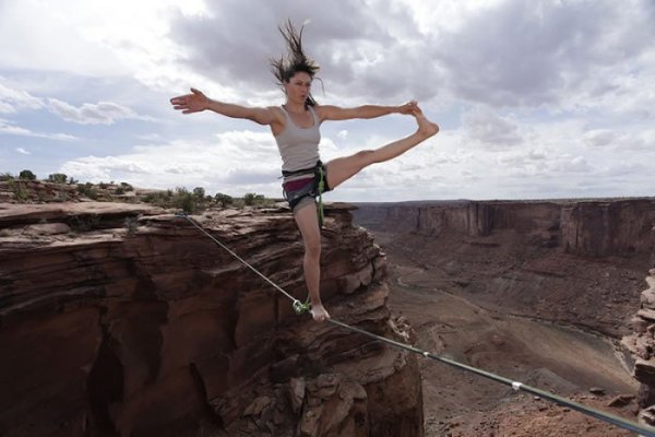 death-defying-dangerous-photos-18