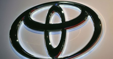 Toyota povlači 6,5 miliona auta zbog prekidača stakala