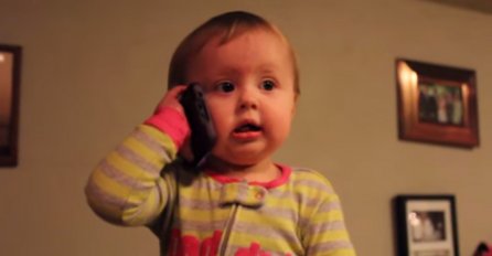 PRESLATKO - Kad pričalica razgovara sa tatom na telefon, tata mora da sluša (VIDEO)