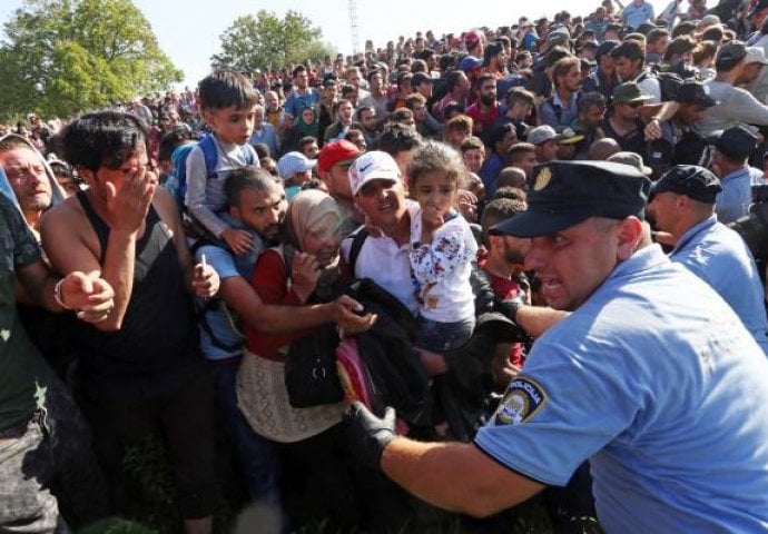 Slovenci doveli izbjeglice do austrijske granice i ostavili ih: Bez vode, hrane, očajni...