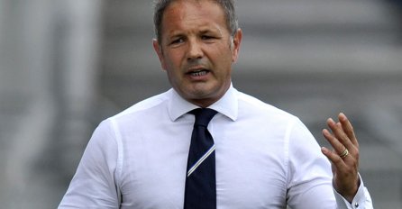 Zvanično: Mihajlović raskinuo ugovor sa Milanom te je 'teži' za milion eura