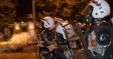 Podgorica: Tokom protesta povrijeđeno 15 policajaca i 24 građanina