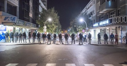 Stanje u gradu nakon protesta DF-a mirno, danas zasjedaju skupštinski odbori