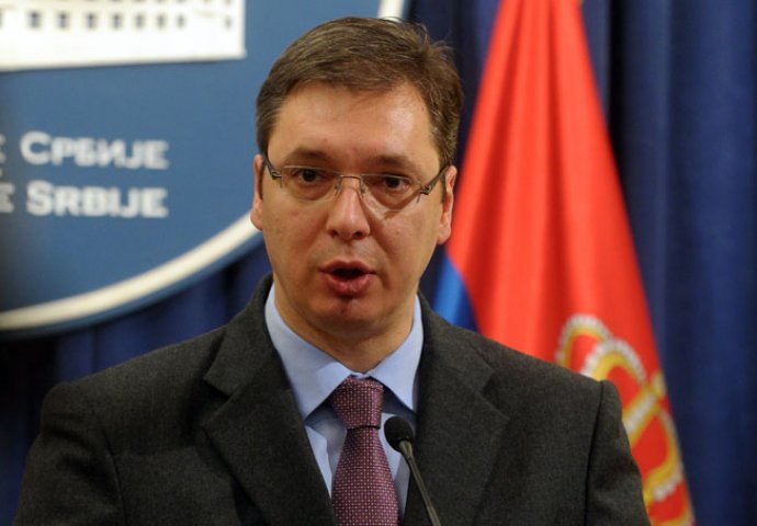 Vučić: Srbija neće podizati zidove i da ćuskije padaju