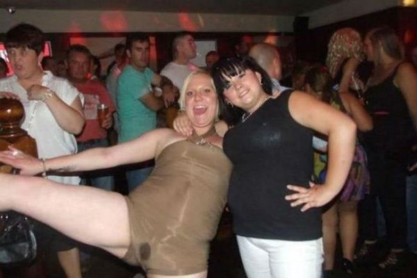 embarrassing-nightclub-photos-1