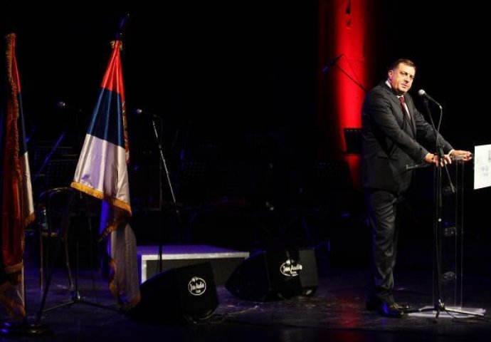 Dodik: Balkan ostavljen kao potencijalno žarište