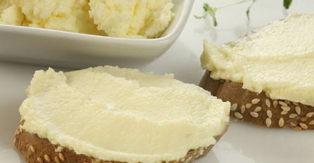 Kaymak (Traditional Clotted Cream)