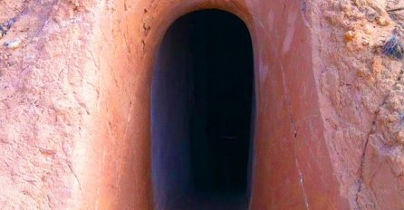 Izolirao se od društva 25 godina: Ono što je napravio unutar ove pećine ostavlja bez daha