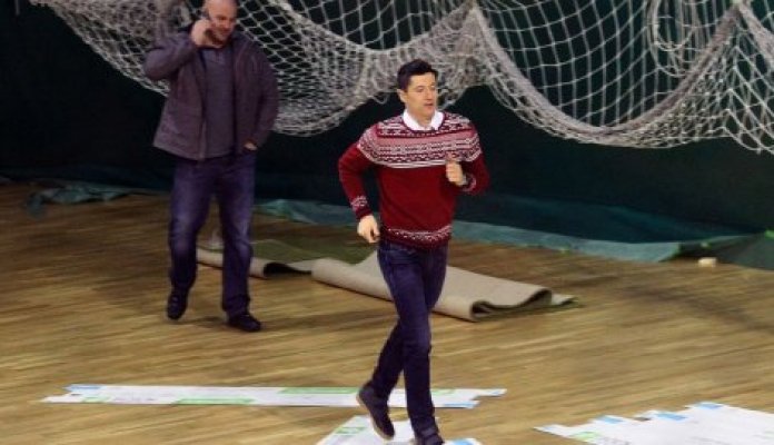 5635d083-7450-4d92-bad6-19210a0a0a64-robert