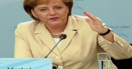 Merkel: Tenzija već ima, opasnost od oružanih sukoba na Balkanu