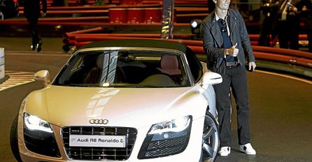 Skupocjene 'igračke': Koji vam se automobil Cristiana Ronalda najviše dopada?