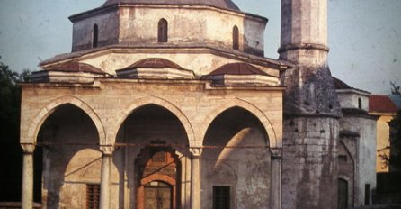 Arnaudija Mosque
