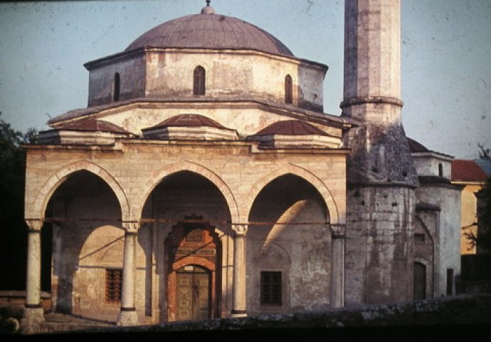 Arnaudija Mosque