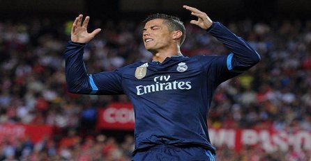 Ronaldo pokušao da ošamari rivala (VIDEO)