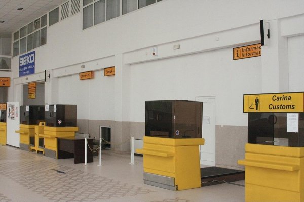 tuzla-airport-passport-control