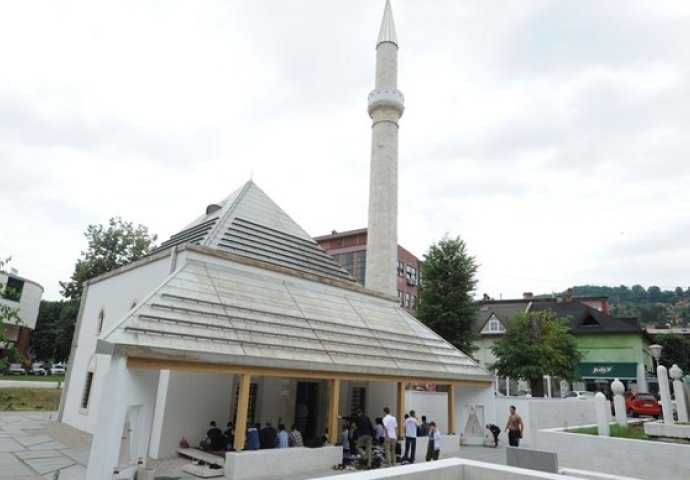 Gazi Turali Beg Mosque, Tuzla 