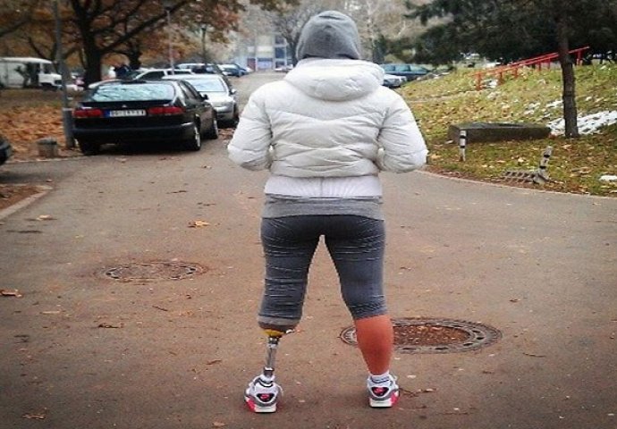 Snaga volje: Ostala bez noge i postala profesionalna košarkašica