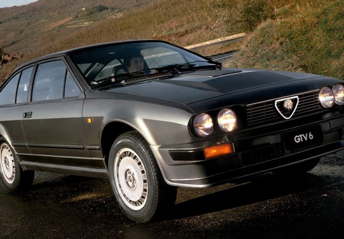 Pogledajte koje je automobile vozio James Bond