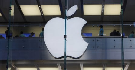 Apple se izvinio srednjoškolcima koje su izbacili iz prodavnice u Melbournu