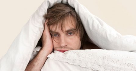 Ako imate problema sa buđenjem ujutro, ovaj alarm će riješiti stvar! (VIDEO)