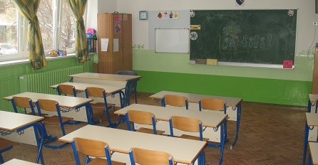 Čistačica u banci zaradi više od profesora u BiH