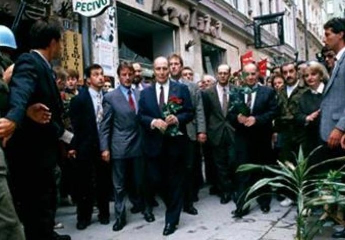 Maska lažnog prijatelja BiH je pala: Evo kako je francuski predsjednik pomogao Srbiji u opkoljenom Sarajevu!