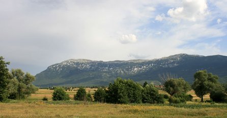 Kamešnica Mountain