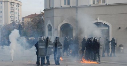 Kosovo: Ponovno eskalirali sukobi policije i demonstranata